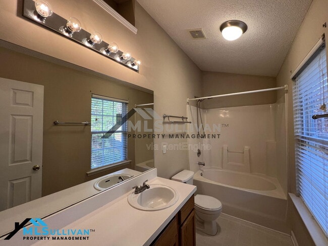 Building Photo - 4905 Gaithers Pointe Dr