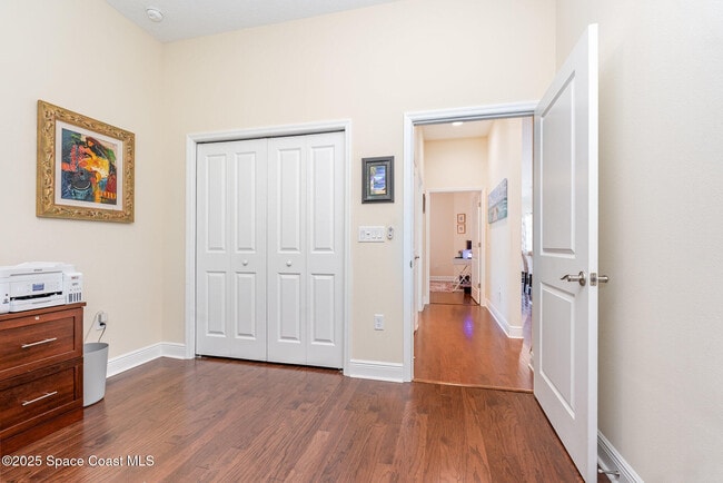 Building Photo - 2829 Avalonia Dr