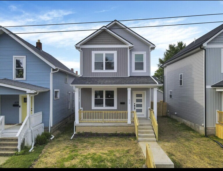 Primary Photo - 613 Siebert St