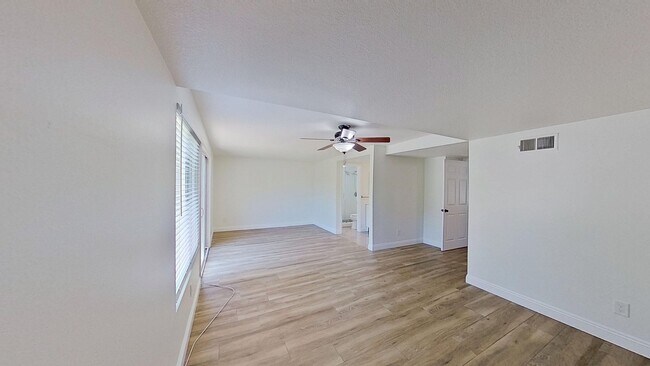 Building Photo - 9092 Brabham Dr