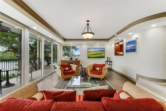 Building Photo - 6100 Paradise Point Dr