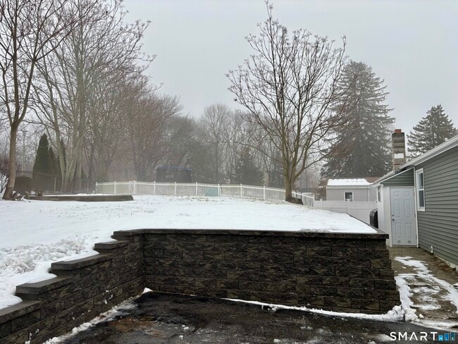 Building Photo - 142 Meridian St