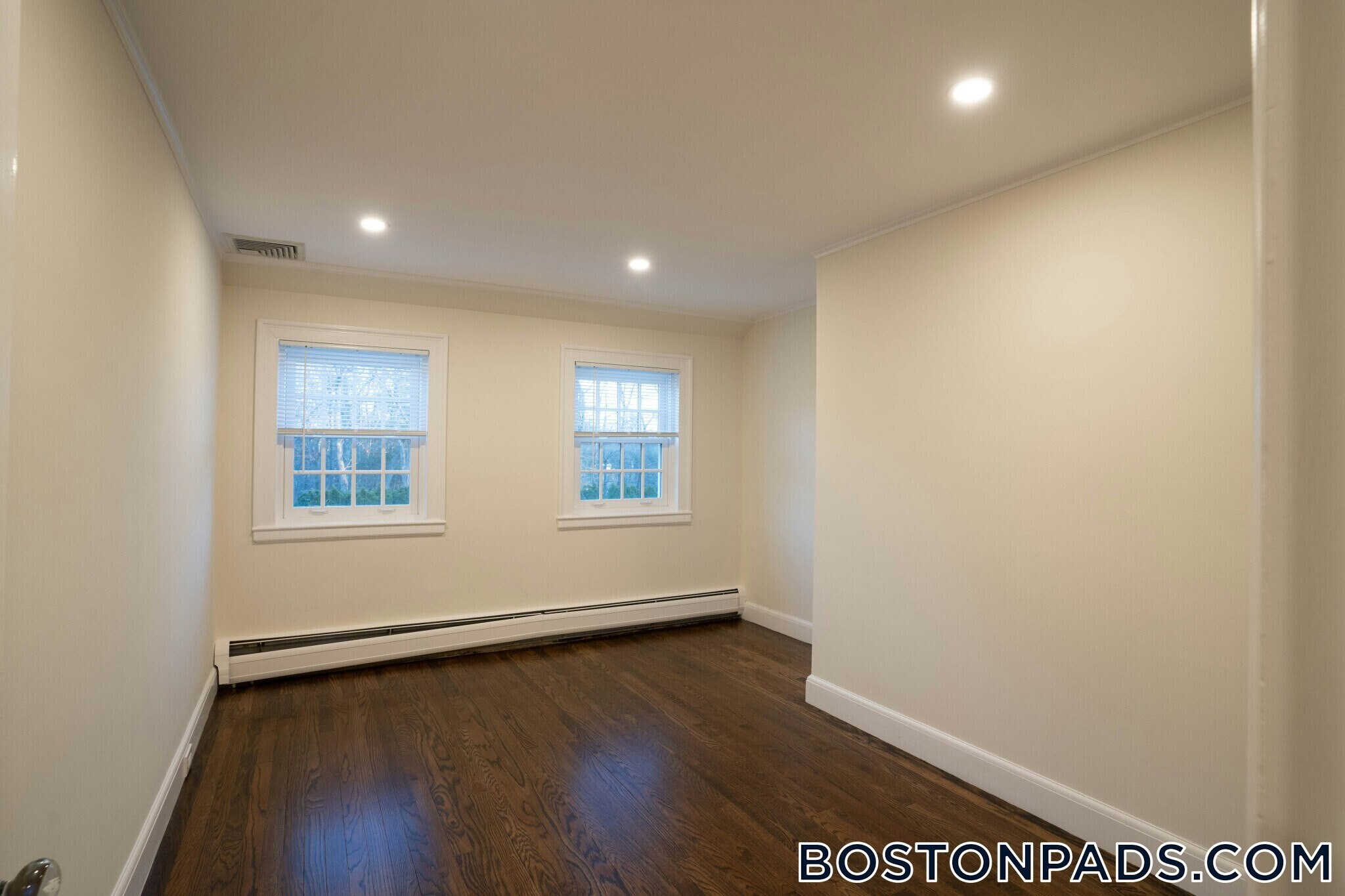 Building Photo - 40 Puddingstone Ln