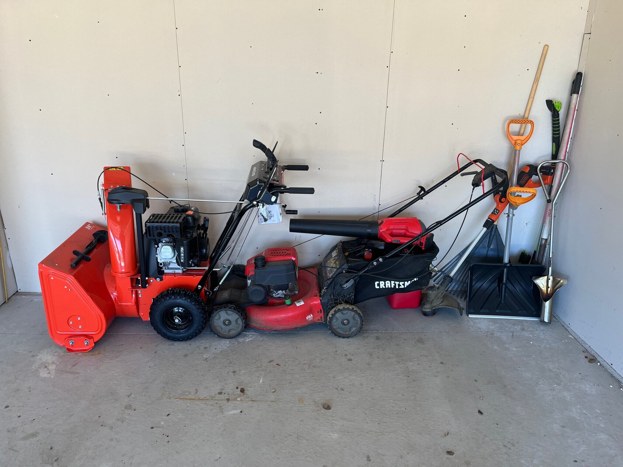 Building Photo - 3865 Elm Ridge Dr