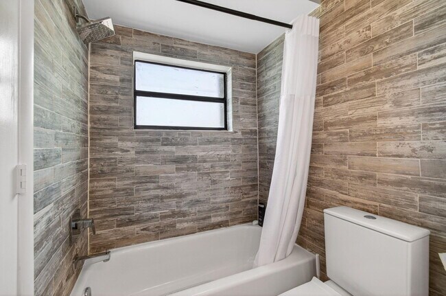 Building Photo - 149 NW 70th St