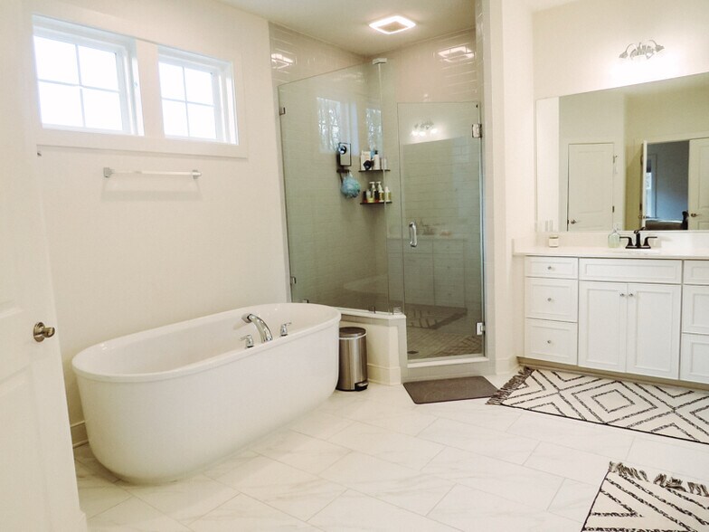 Building Photo - 24353 White Elm Pl