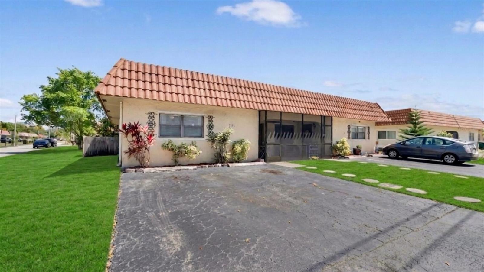 Building Photo - 7106 NW 80th Ave