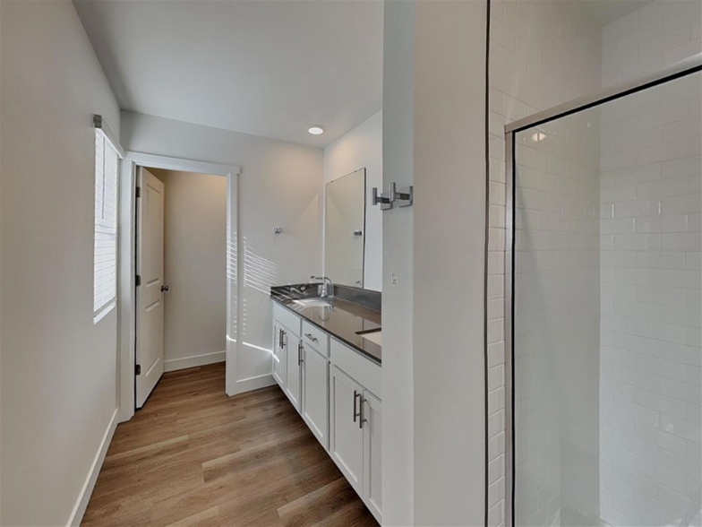 Building Photo - 3022 85th Dr NE