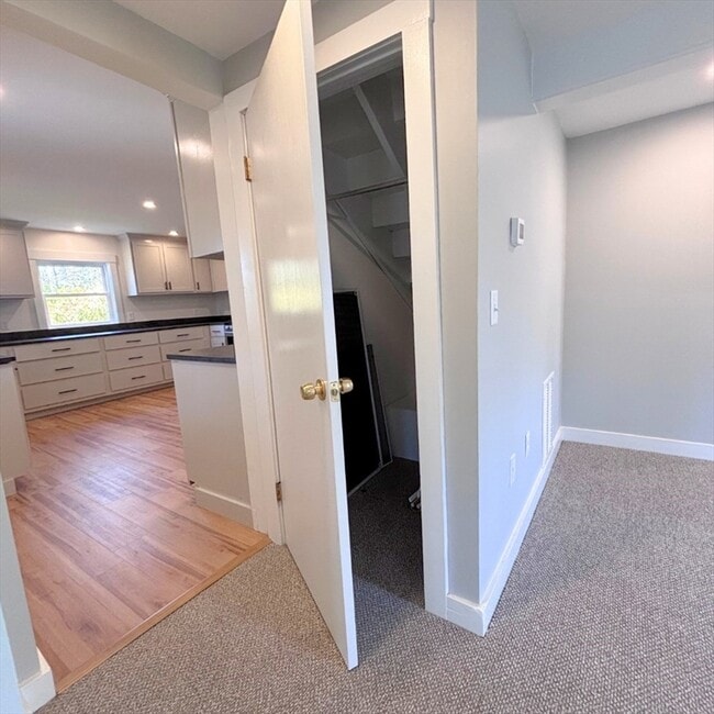 Building Photo - 301 Central St