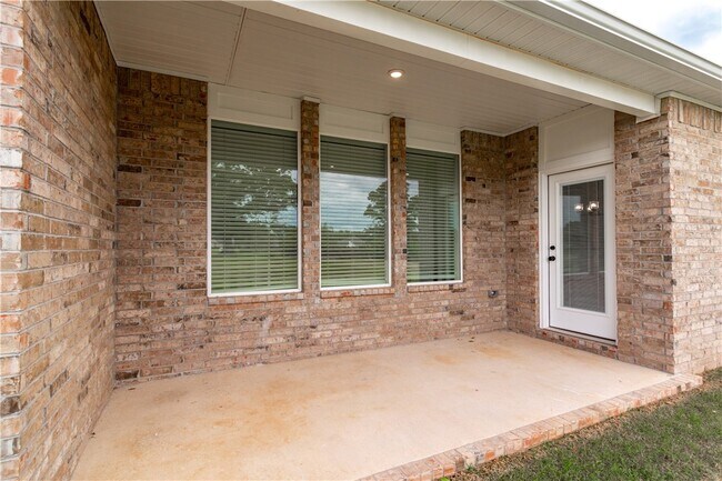 Building Photo - 452 W Gosling Isle