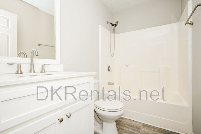 Building Photo - 7512 Congregation St