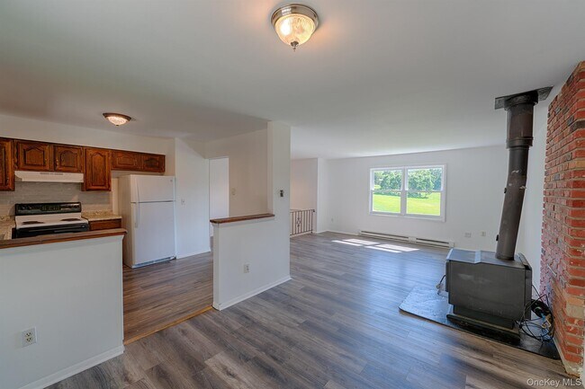 Building Photo - 17 Slate Field Ln