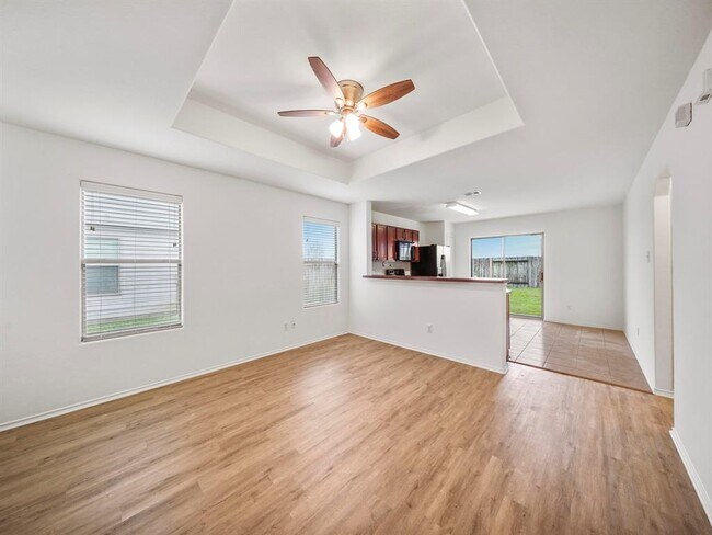 Building Photo - 526 Enchanted Springs Dr