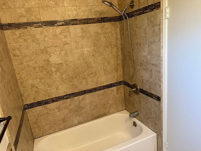 Building Photo - 4518 Newhaven Way