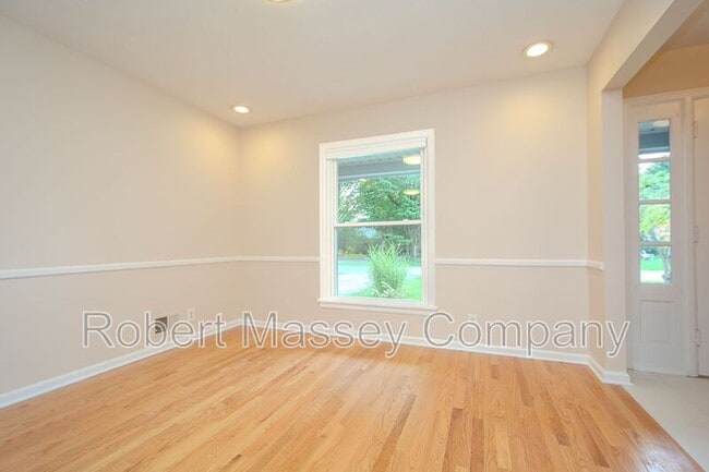 Building Photo - 1813 Crossgate Ln