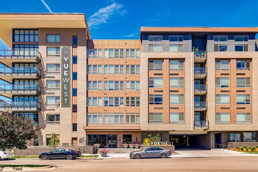 Primary Photo - Vue West