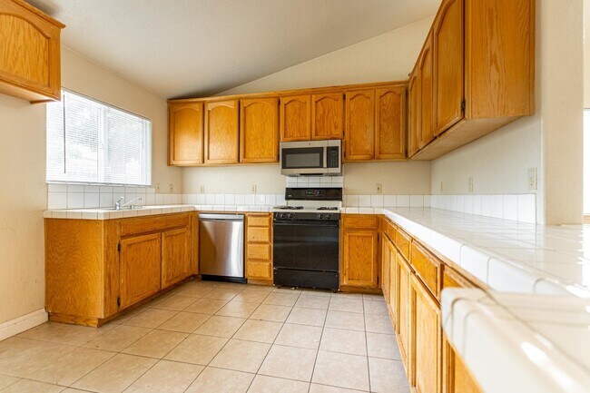 Building Photo - 4610 Fosberg Rd