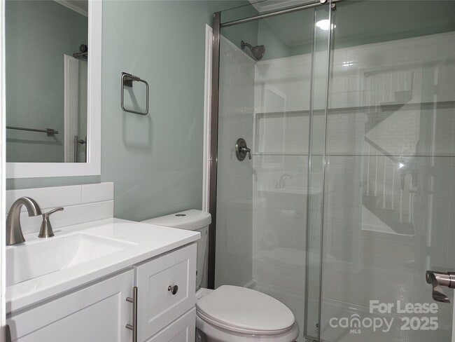 Building Photo - 5206 Dunrobin Ln