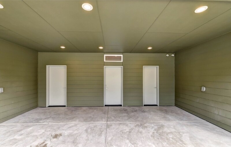 Building Photo - 14920 Manor Way