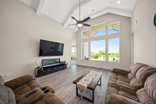 Building Photo - 5914 Emerald Ranch Ln