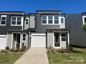 Building Photo - 3119 Hutton Gdns Ln