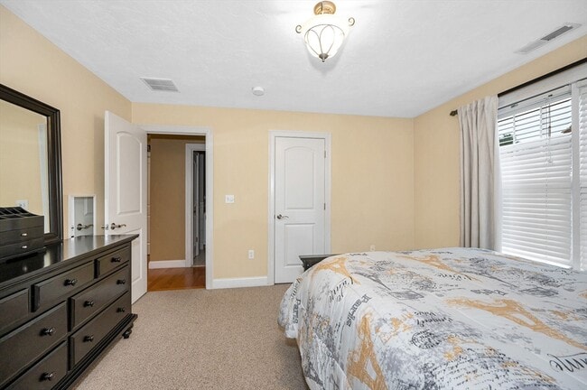 Building Photo - 41 Prospect Hill Dr