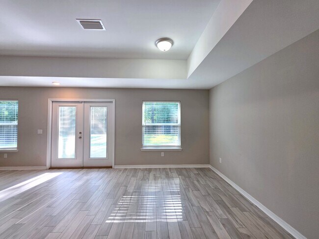 Building Photo - 2948 N 24th Ave
