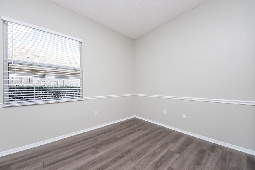Building Photo - 30313 Pga Dr
