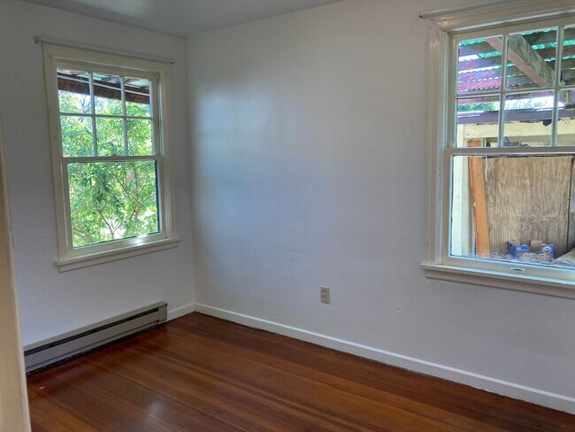Building Photo - 3 Bedroom 2 bath home in SW area of Corvallis