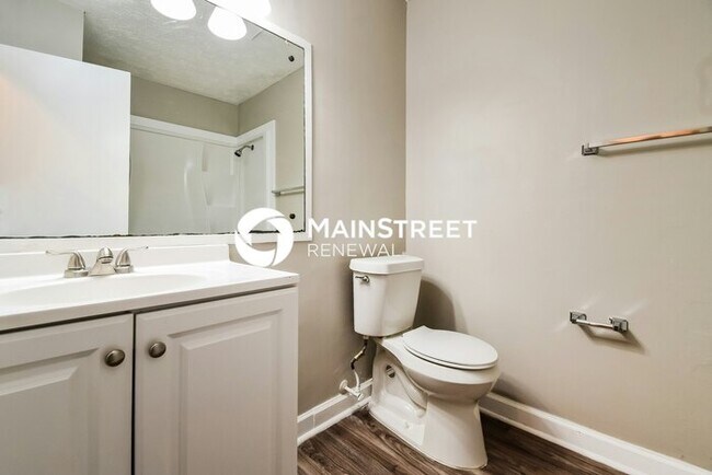 Building Photo - 3 Bedroom Pet-Friendly Home in Rex, GA with Main Street Renewal