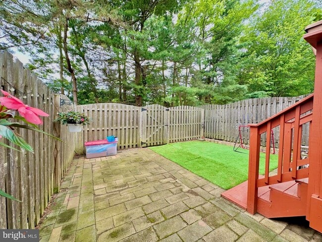 Building Photo - 41 Brookview Cir