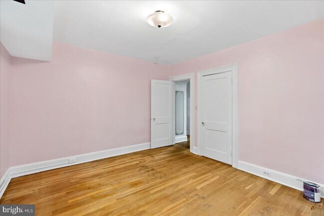 Building Photo - 5100 Chevy Chase Pkwy NW