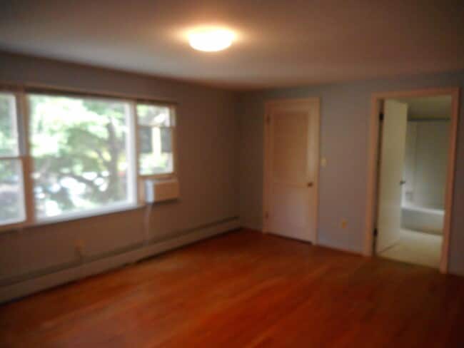 Building Photo - 116 N Union Ave