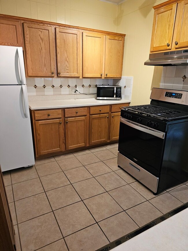 Building Photo - One Bed One Bath House