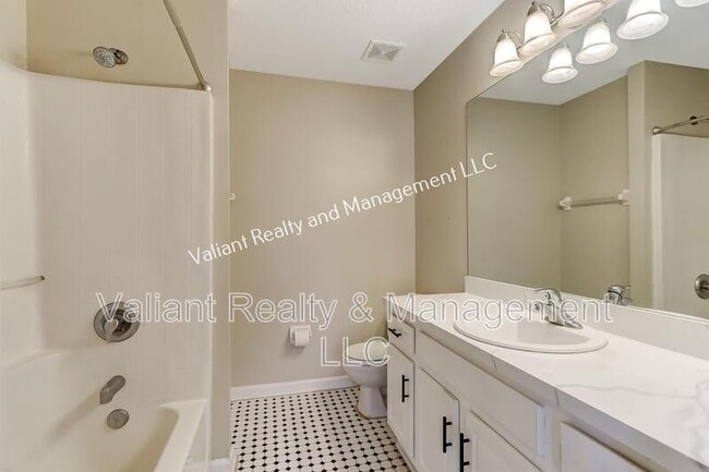 Building Photo - 3532 Lone Tree Ln