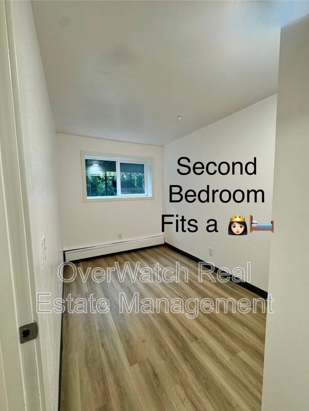 Building Photo - 3011 Lois Dr