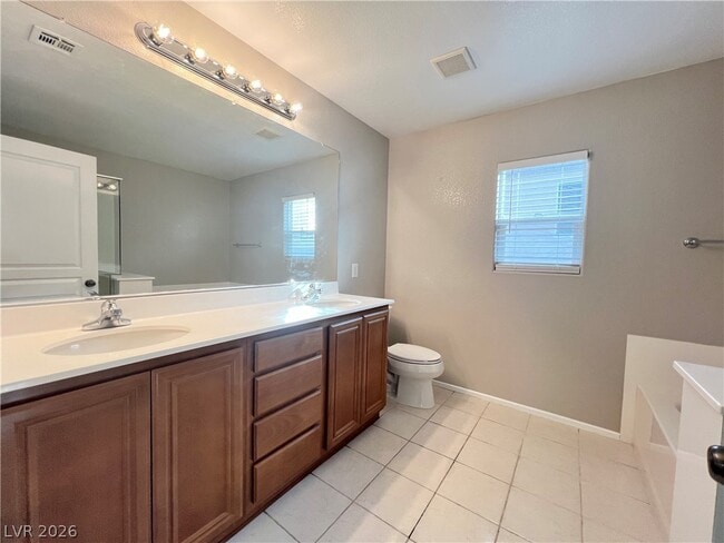 Building Photo - 428 Redruth Dr