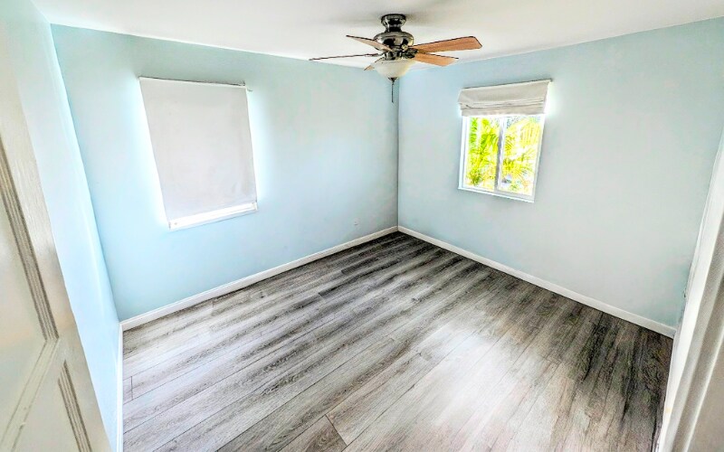 Building Photo - 365 Elkwood Ave