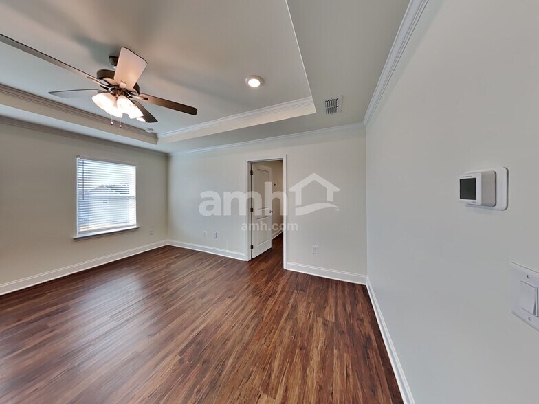 Building Photo - 601 Smt Vw Ln