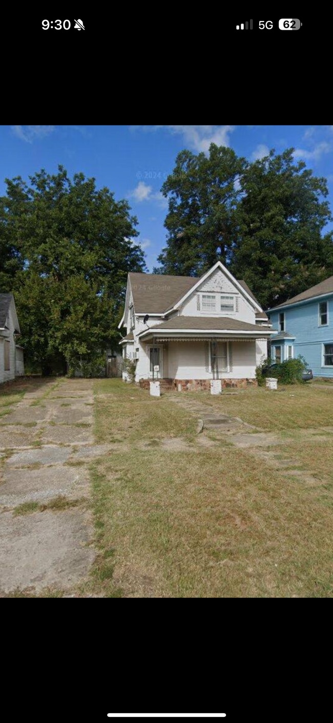 Building Photo - 1153 Cherry St