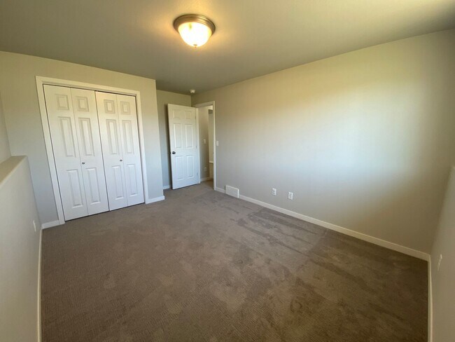 Building Photo - Beautiful 4 Bedroom Home by Brooks Harbor ...