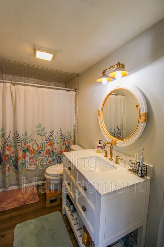 Building Photo - 5 Kracke St