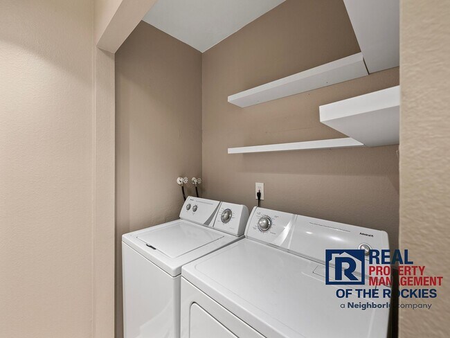 Building Photo - Charming 3-Bed, 1.5-Bath Home in Desirable West Fort Collins!