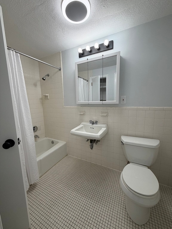 Building Photo - 103 Trapelo Rd