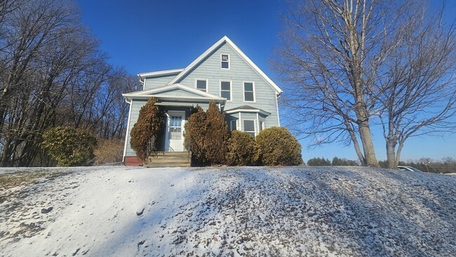 Building Photo - 340 E Main St