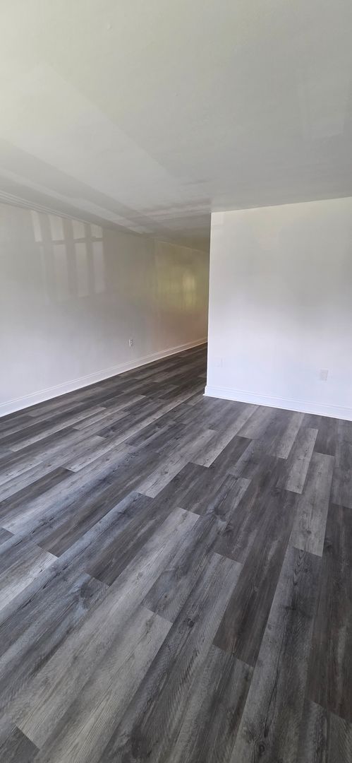 Building Photo - 3 Bedroom Townhome Minutes From Towson Town Center!