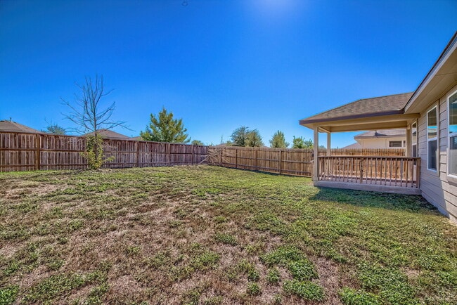 Building Photo - 5-BEDROOM HOME IN WESTPOINTE @ RIVERSTONE