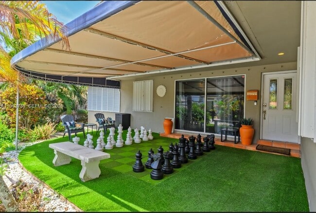 Building Photo - 1799 SE 25th Ave