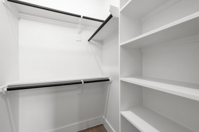 Building Photo - 2316 McKee St