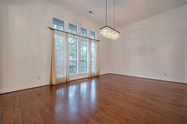 Building Photo - 25307 Oakton Springs Dr